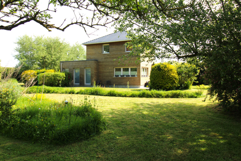 A VENDRE EN EXCLUSIVITE BORD DE MER JOLIE MAISON CONTEMPORAI – 7 pièces – 5 chambres – 6  – 218 m²