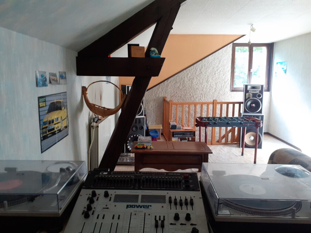 Commune de Cusset, limite Vichy – 4 pièces – 2 chambres – 6  – 100 m²