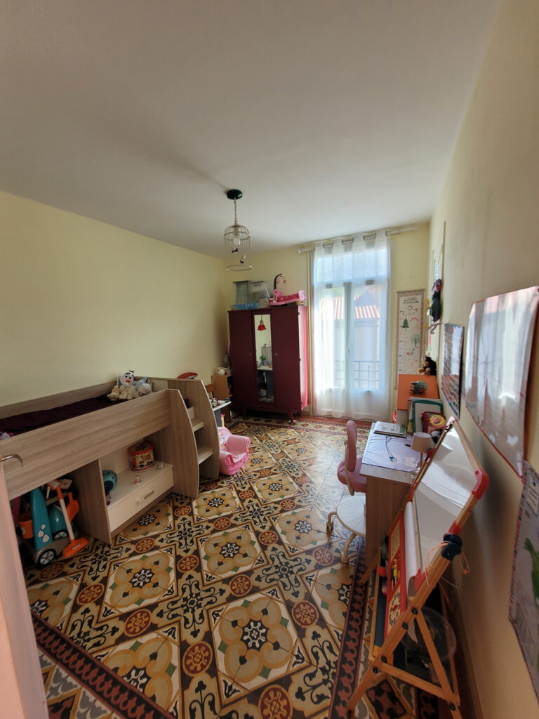 MAISON AVEC TERRAIN  A ARLES-SUR-TECH – 4 pièces – 3 chambres – 6  – 139 m²