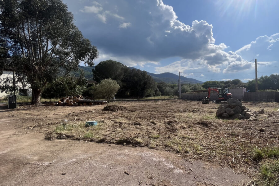 Terrain à vendre à Laroque-des-albères