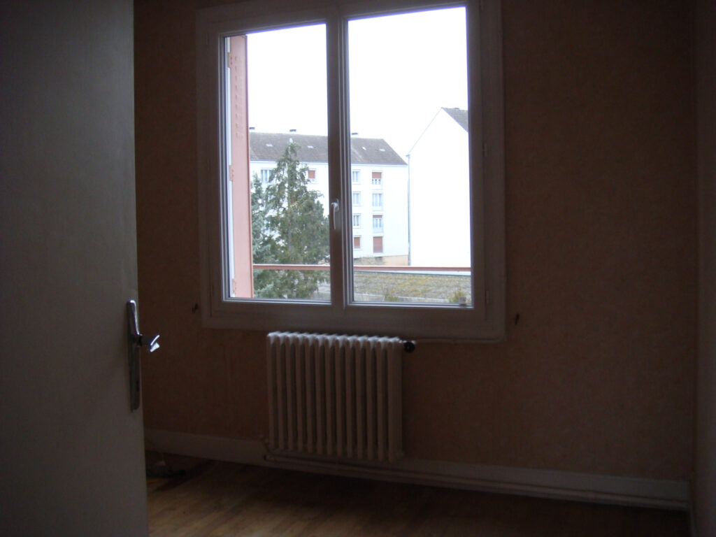 DEUX APPARTEMENTS  – 6 pièces – 4 chambres – 2  – 96 m²