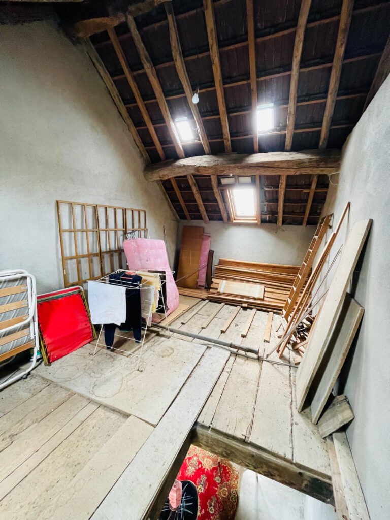 Magnifique Corps de Ferme du 18ème siècle – 5 pièces – 2 chambres – 2  – 77 m²