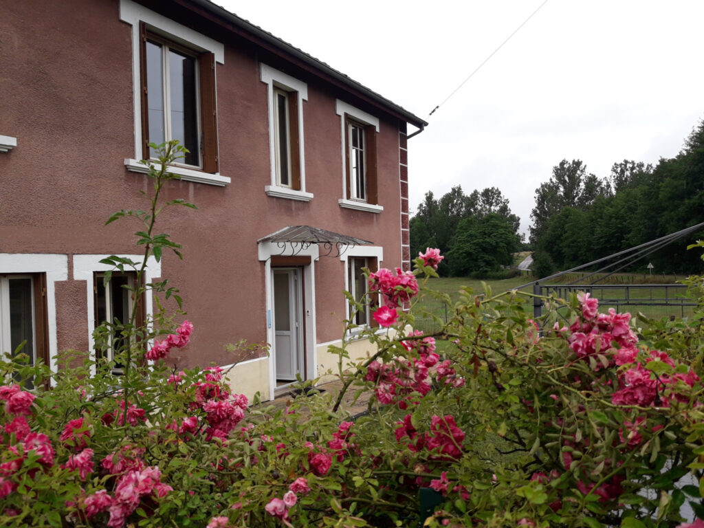 MAISON – 5 PIÈCES – 93 m2 – 5 pièces – 3 chambres – 2  – 93 m²