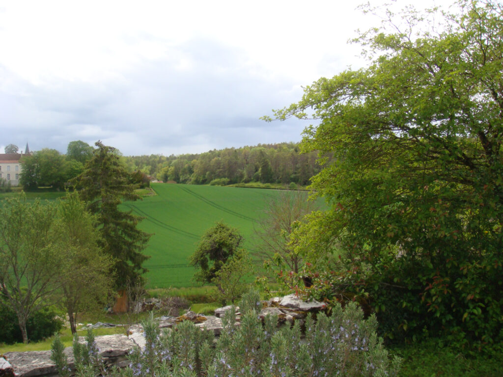  MAISON DE CHARME – 6 pièces – 4 chambres – 2  – 130 m²