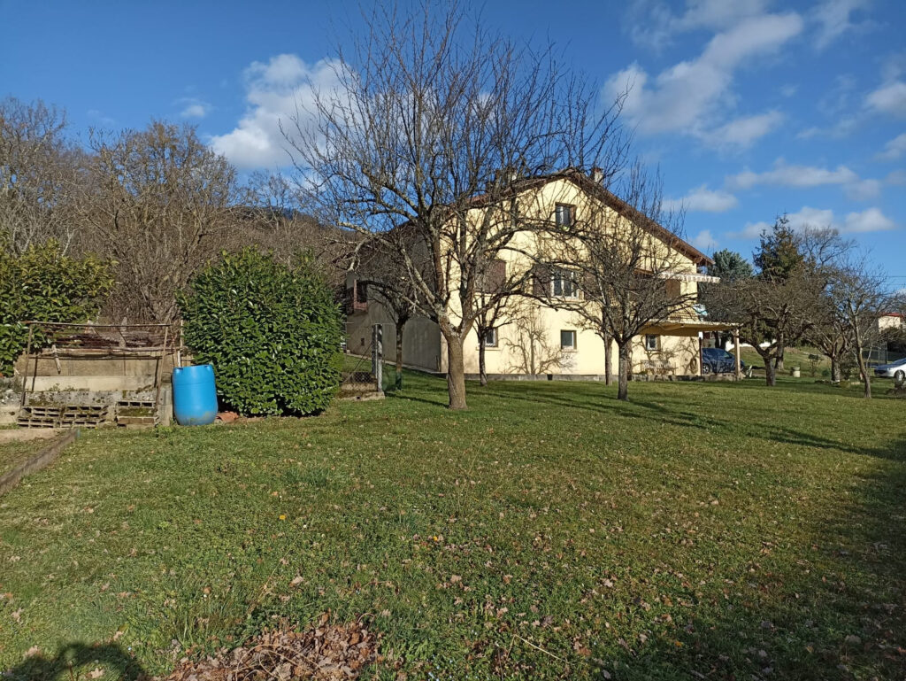 Maison 3 chambres – 5 pièces – 3 chambres – 2  – 140 m²