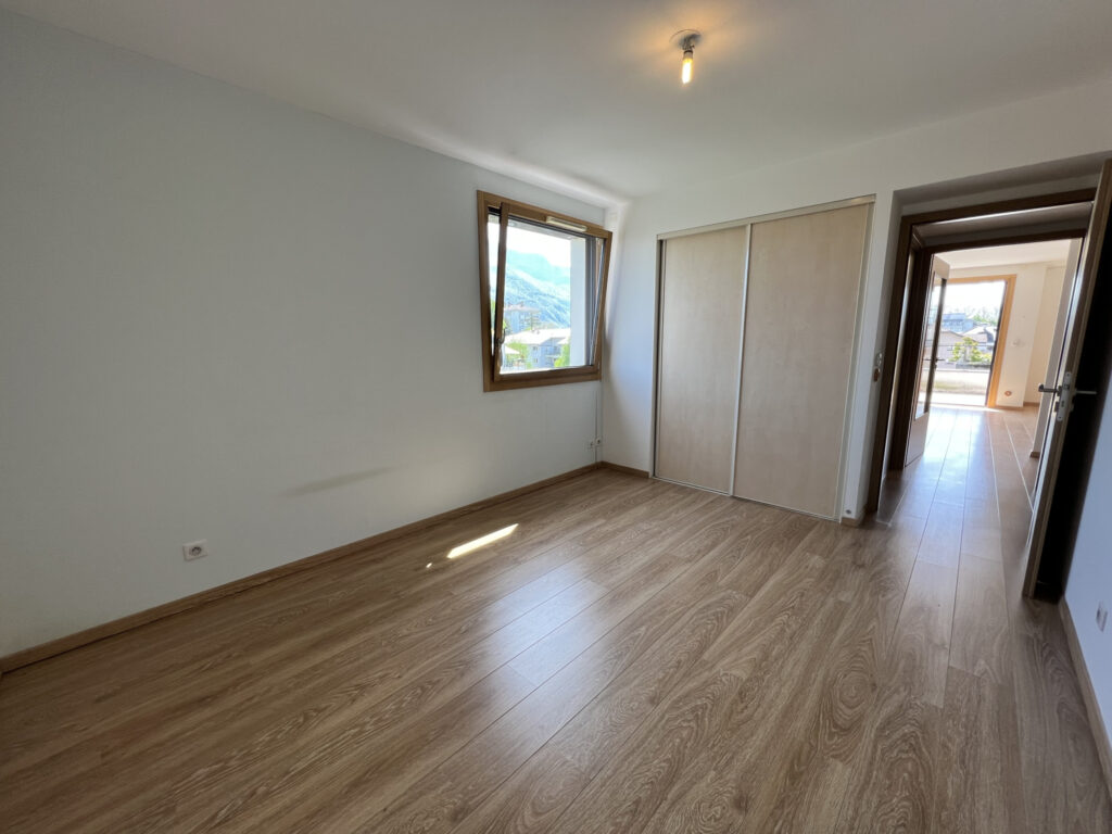 Récent Standing, Triangle d’Or, appartement de type 3 avec b – 3 pièces – 2 chambres – NR  – 65.52 m²