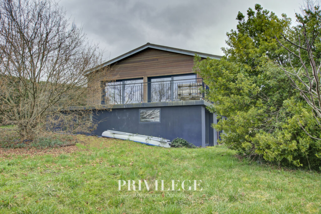 Maison 6 pièces – 145m2 – 5 pièces – 3 chambres – 8  – 145 m²