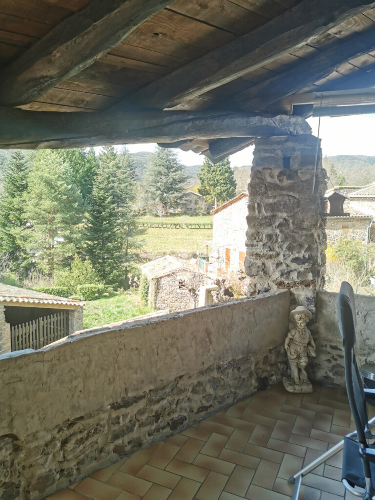 Maison en pierres LUZIERS  – 5 pièces – 4 chambres – NR  – 120 m²