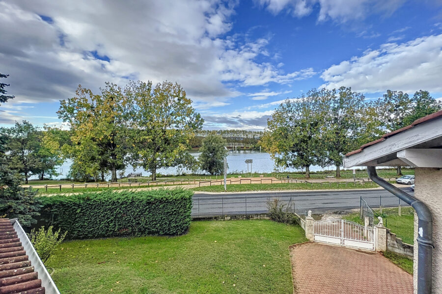 Maison à vendre à Jassans-riottier