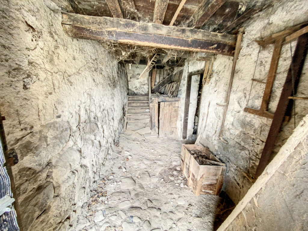 Maison Ercé 3 pièces 86 m2 – 3 pièces – 1 chambre – 6  – 86 m²