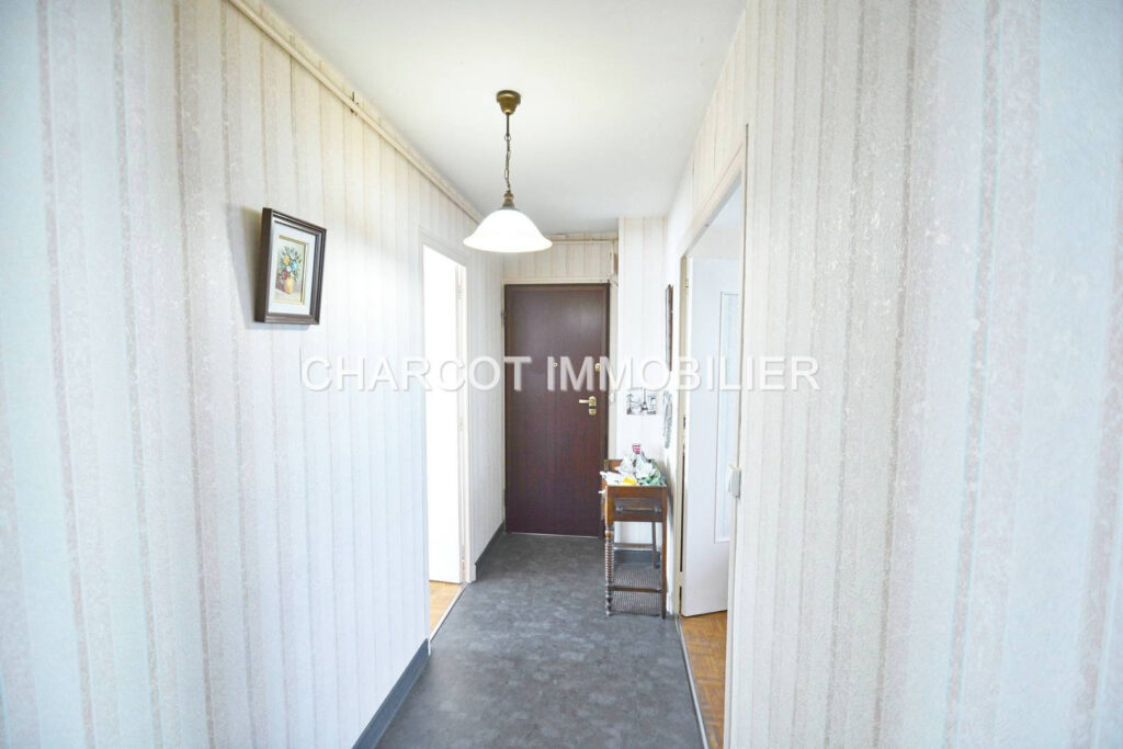 LYON 5ème (69005) – APPARTEMENT type 3 + CAVE + PLACE DE PAR – 3 pièces – 2 chambres – 6  – 53.73 m²