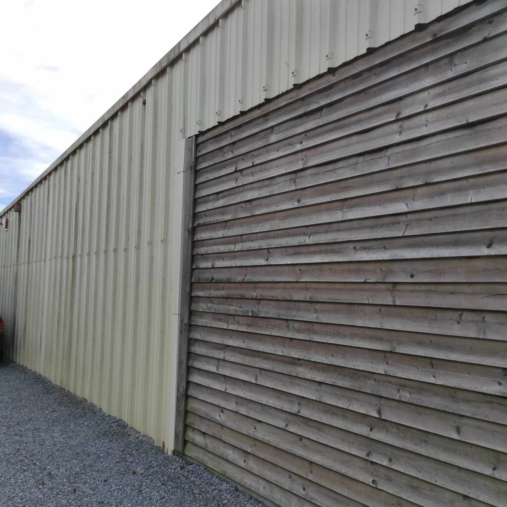 MAISON CAMPAGNARDE ET SON LOCAL COMMERCIAL…INDEPENDANT. – 6 pièces – 4 chambres – 6  – 135 m²