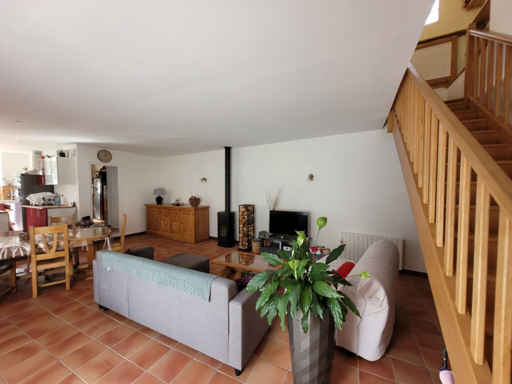 MAISON AVEC TERRAIN  A ARLES-SUR-TECH – 4 pièces – 3 chambres – 6  – 139 m²