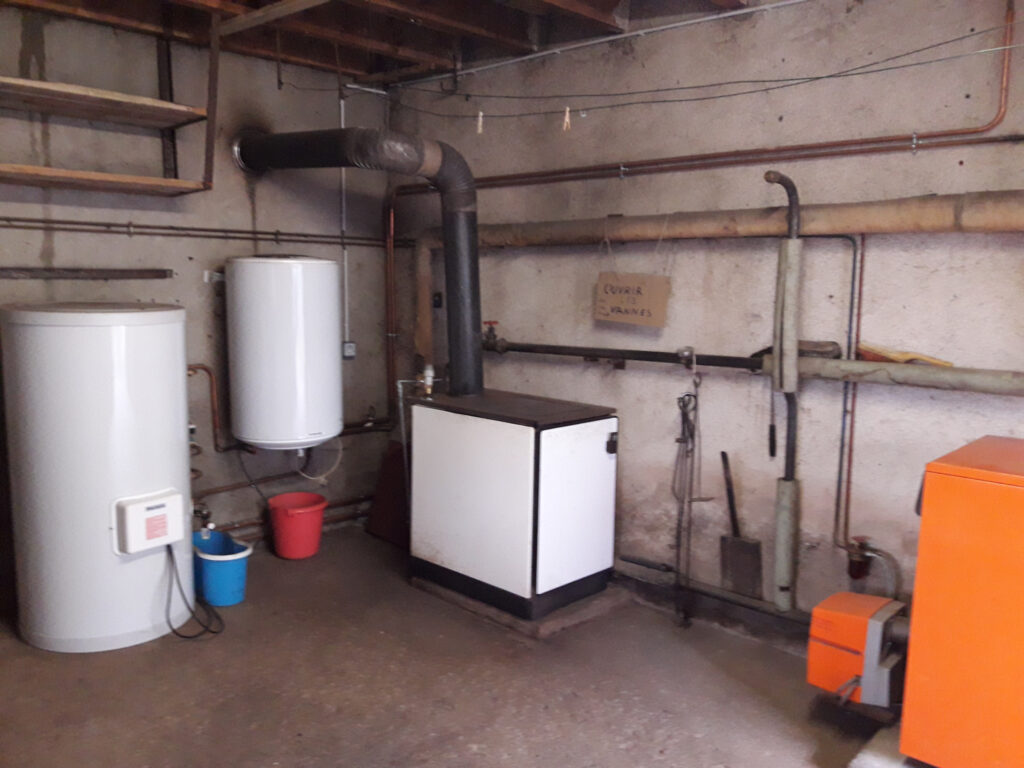 MAISON – 5 PIÈCES – 93 m2 – 5 pièces – 3 chambres – 2  – 93 m²