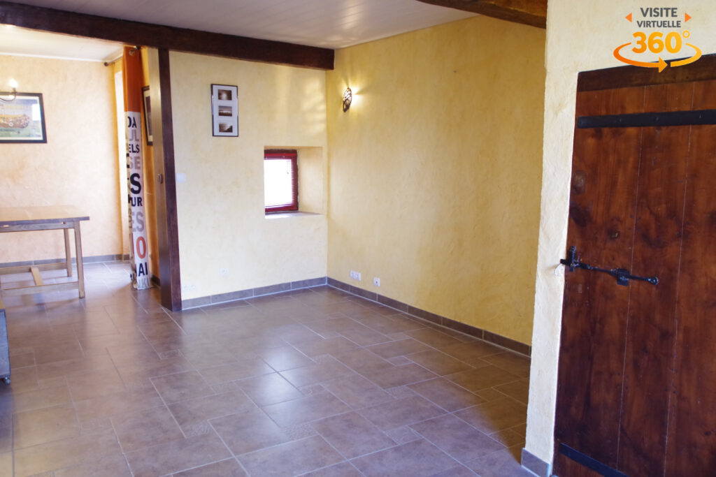 Maison de bourg de 120m2 habitables – 6 pièces – 4 chambres – NR  – 120 m²