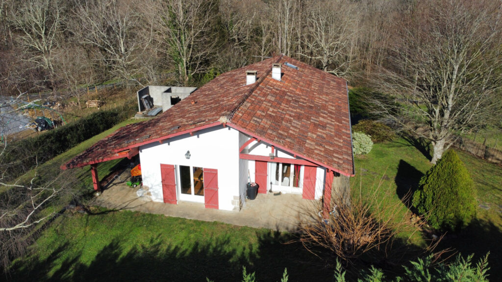 Belle villa de plain-pied à Itxassou – 4 pièces – 3 chambres – 8  – 140 m²