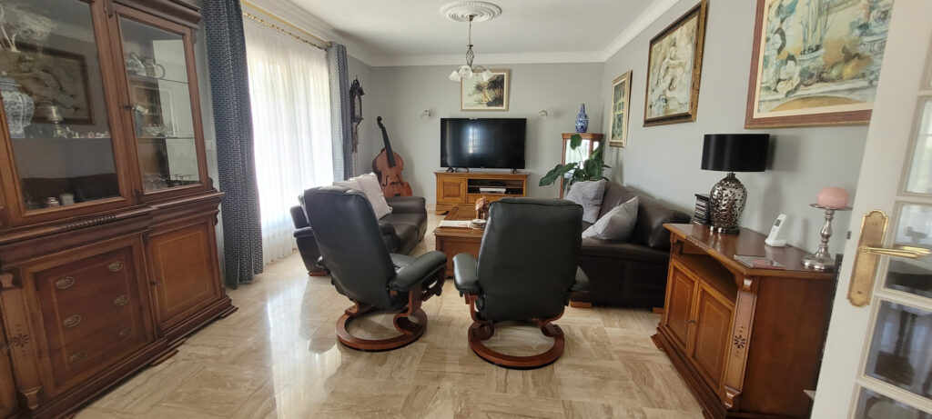 PAIMPOL, maison d’architecte à vendre, 200 m2, 1169 m2 de ja – 8 pièces – 5 chambres – 6  – 210 m²