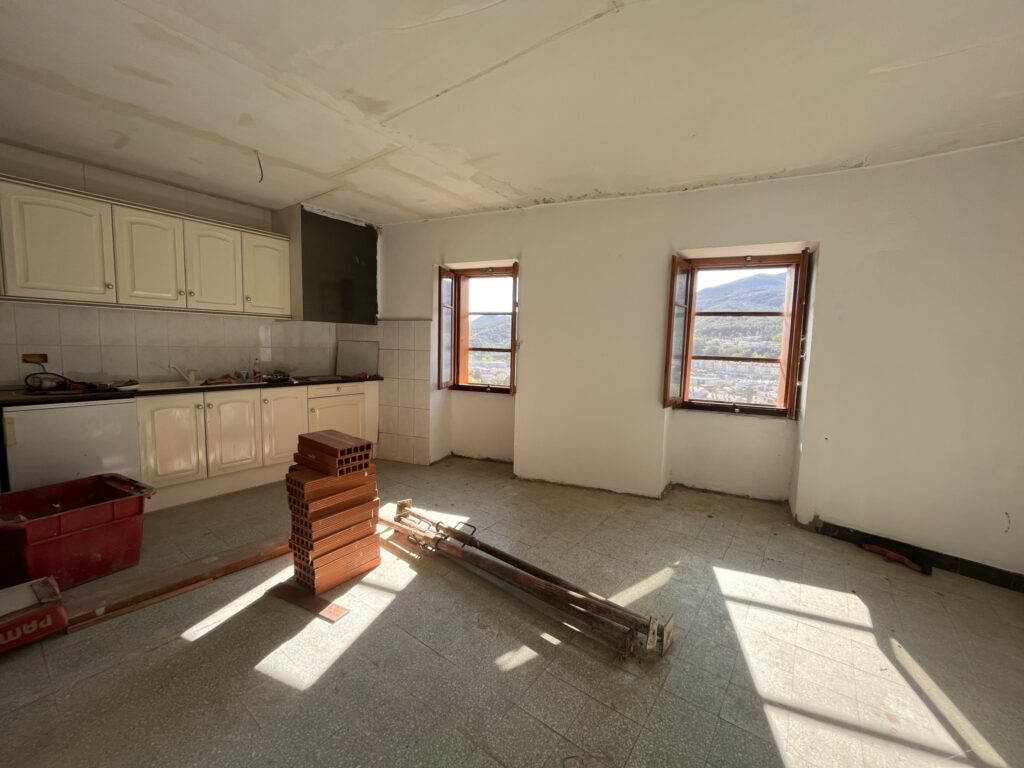 Amelie les Bains/ Palalda – 4 pièces – 2 chambres – 6  – 94 m²