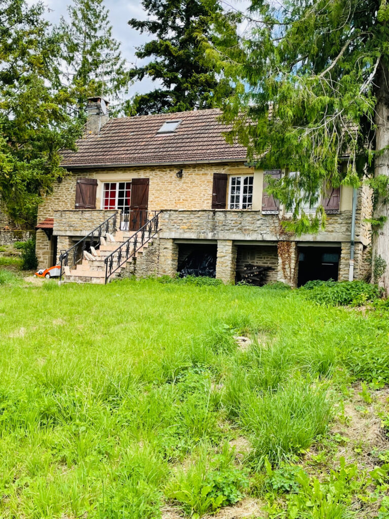 Magnifique Corps de Ferme du 18ème siècle – 5 pièces – 2 chambres – 2  – 77 m²