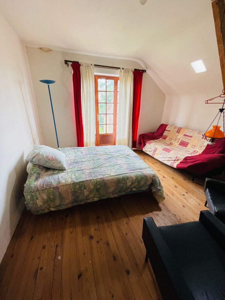 Magnifique Corps de Ferme du 18ème siècle – 5 pièces – 2 chambres – 2  – 77 m²