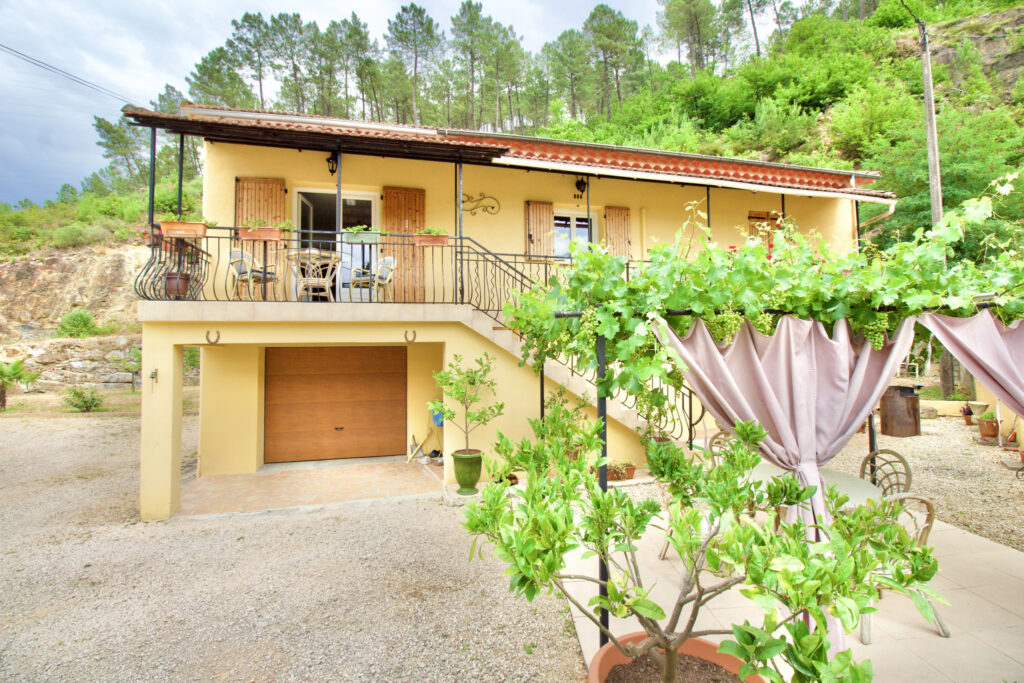 Maison 100m2 ST MARTIN DE VALGAGUES – 4 pièces – 3 chambres – NR  – 100 m²