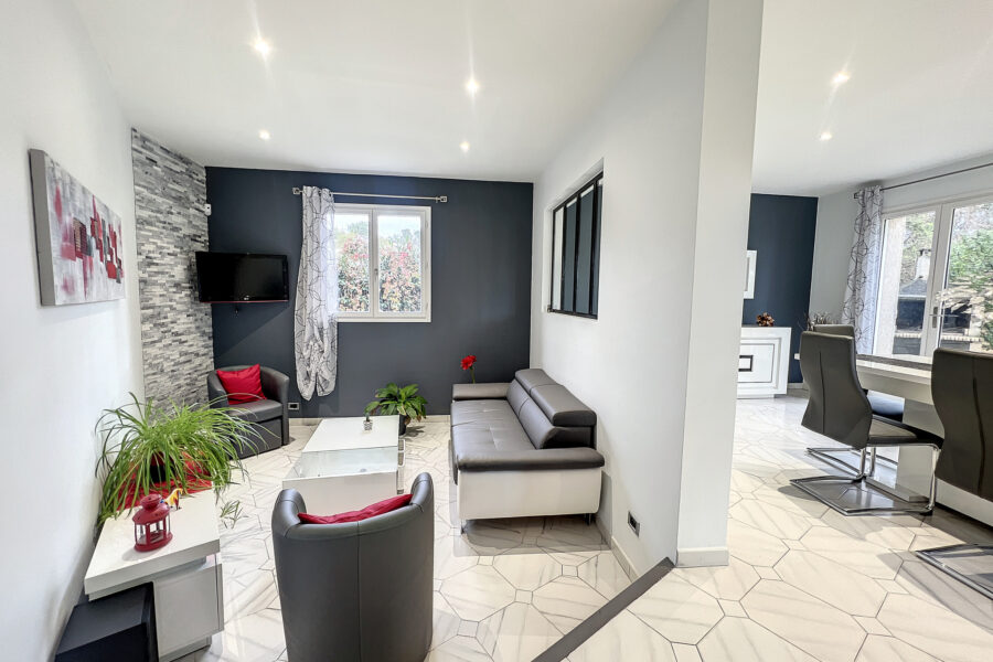 Maison à vendre à Jassans-riottier