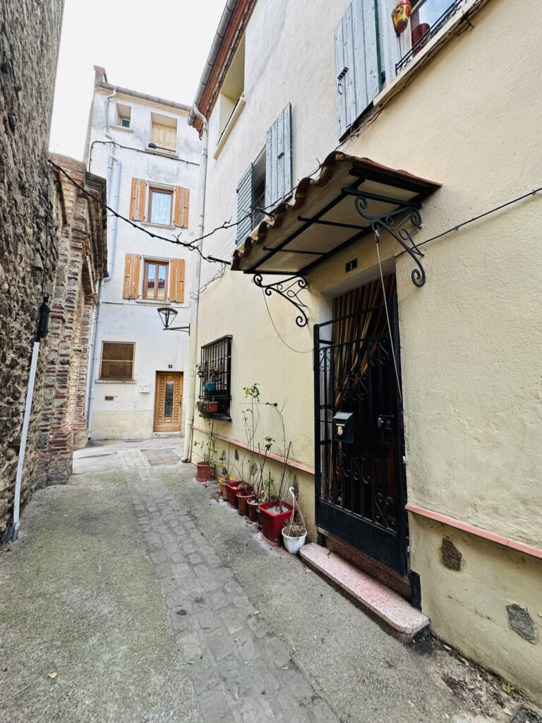 Maison de village 2 faces – ARLES-SUR-TECH – 5 pièces – 3 chambres – 6  – 93.41 m²