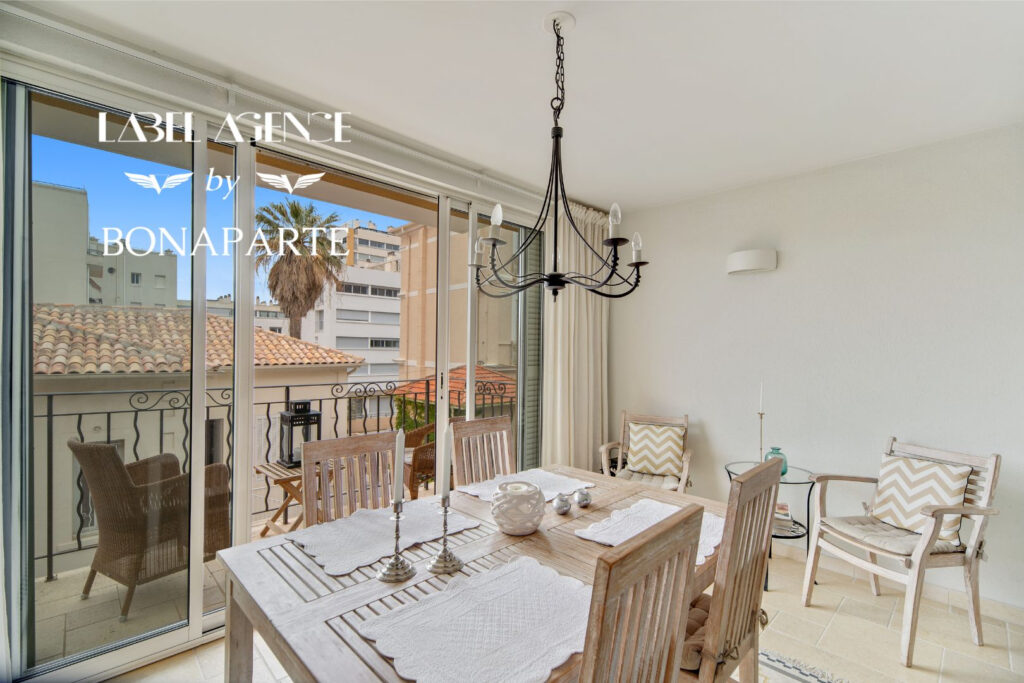 Appartement T3 de charme dans une résidence de standing en c – 3 pièces – 2 chambres – 4  – 68 m²