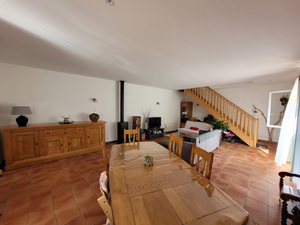 MAISON AVEC TERRAIN  A ARLES-SUR-TECH – 4 pièces – 3 chambres – 6  – 139 m²