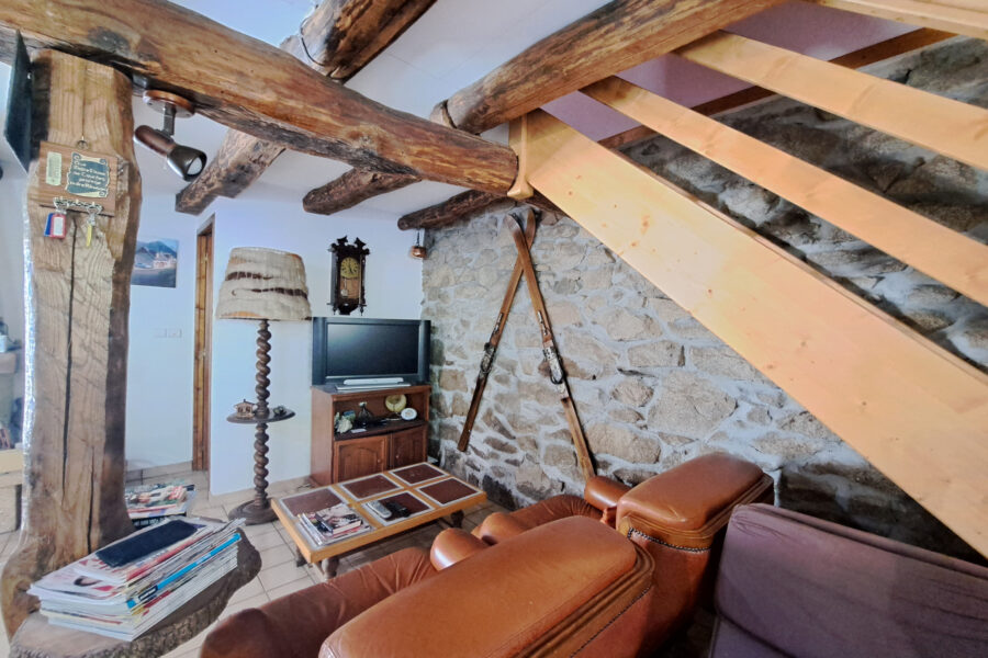 Maison à vendre à Ustou