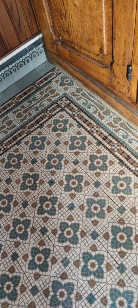 AUTHENTIQUE CORPS DE FERME …’Charme rural et hauts potenti – 8 pièces – 4 chambres – 6  – 186 m²