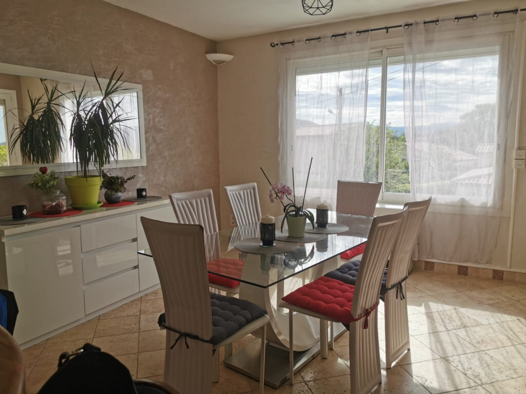 Charmante maison à Château-Arnoux-Saint-Auban – 4 pièces – 3 chambres – 10  – 153 m²