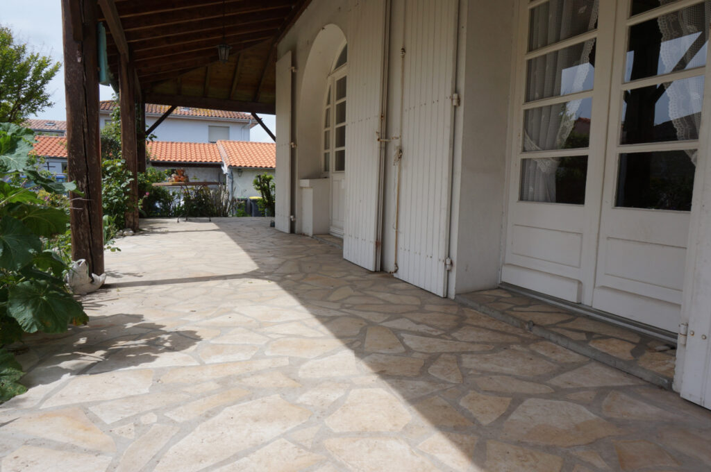 Maison 5 pièces de 135 m2 proche port et commerces – 5 pièces – 4 chambres – 6  – 135 m²