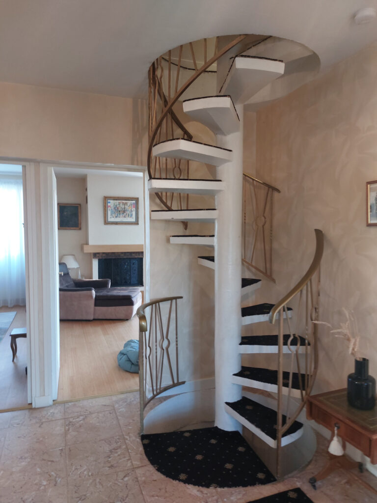 Quartier résidentiel sortie Vichy – 8 pièces – 4 chambres – 6  – 200 m²