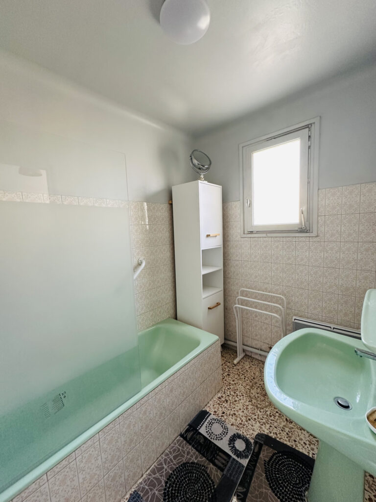 Maison 4 faces – Arles sur Tech – 8 pièces – 6 chambres – 6  – 170 m²