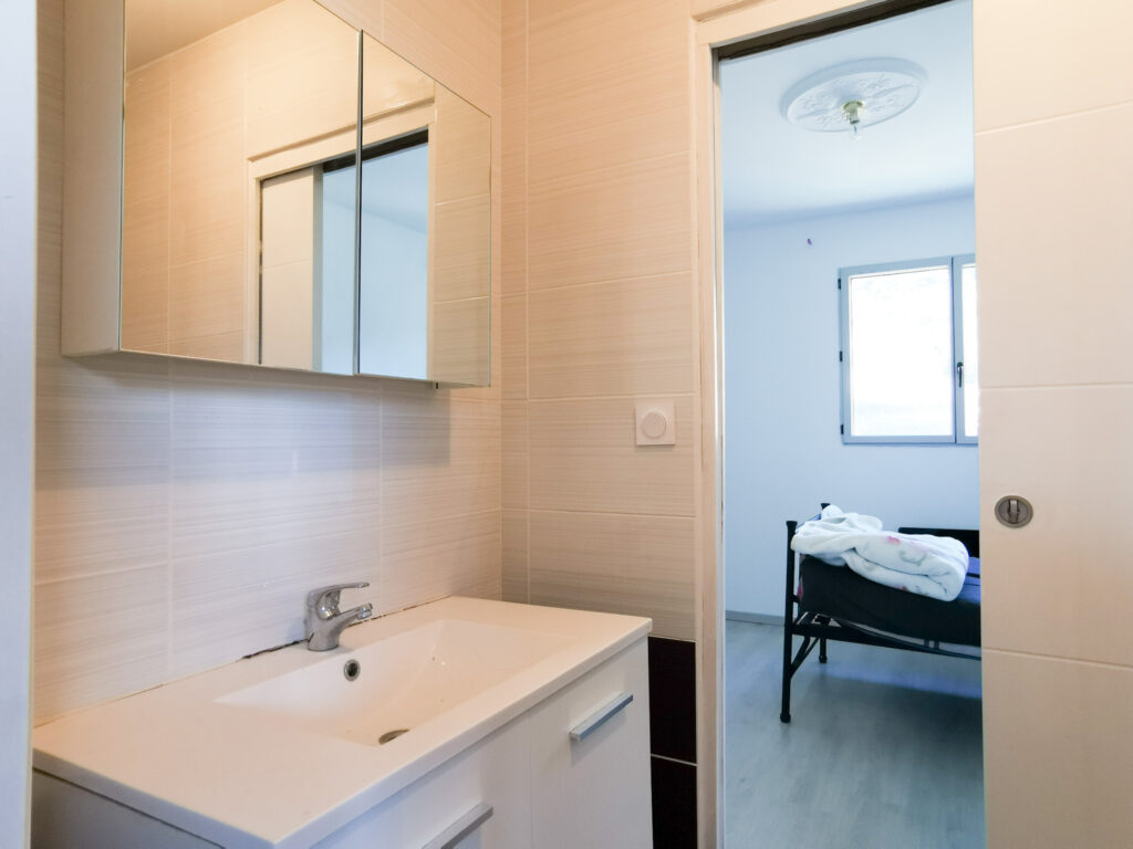 Maison individuelle de 138m2 habitables sur 2204m2 de terrai – 6 pièces – 4 chambres – NR  – 138 m²