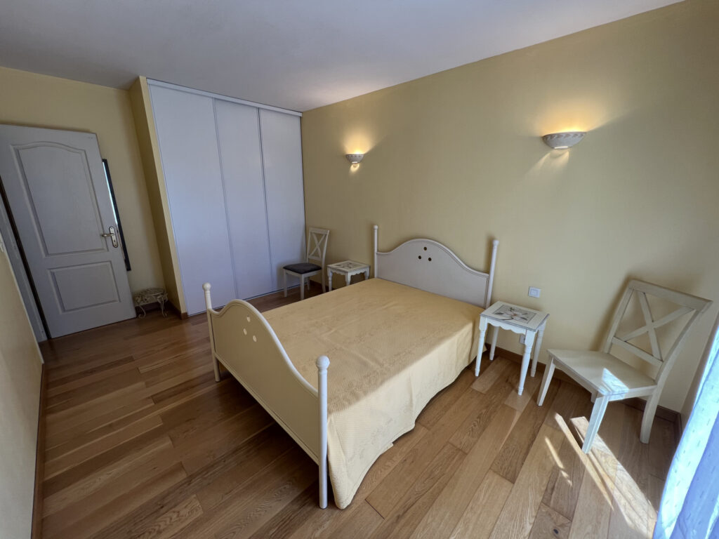 VILLA DE STANDING AVEC PISCINE QUARTIER MARAVAL CAP D’AGDE – 6 pièces – 4 chambres – 6  – 180 m²