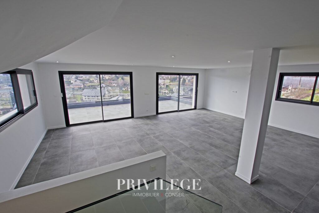 Maison contemporaine 231m2 – vue sur le Mont Granier – 5 pièces – 4 chambres – 8  – 231 m²