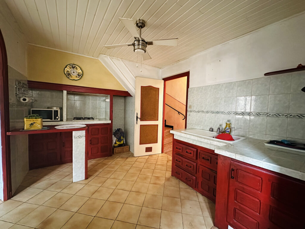 Maison de village 2 faces – ARLES-SUR-TECH – 5 pièces – 3 chambres – 6  – 93.41 m²