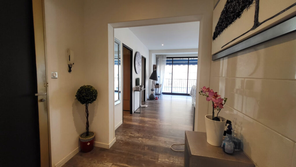 Pouillon Appartement 3 pièces 83M2 au pied du Vieux-Port – 3 pièces – 2 chambres – 6  – 83 m²