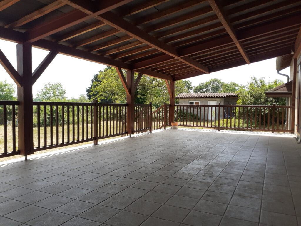 Belle propriété de style  – 5 pièces – 3 chambres – 6  – 153 m²