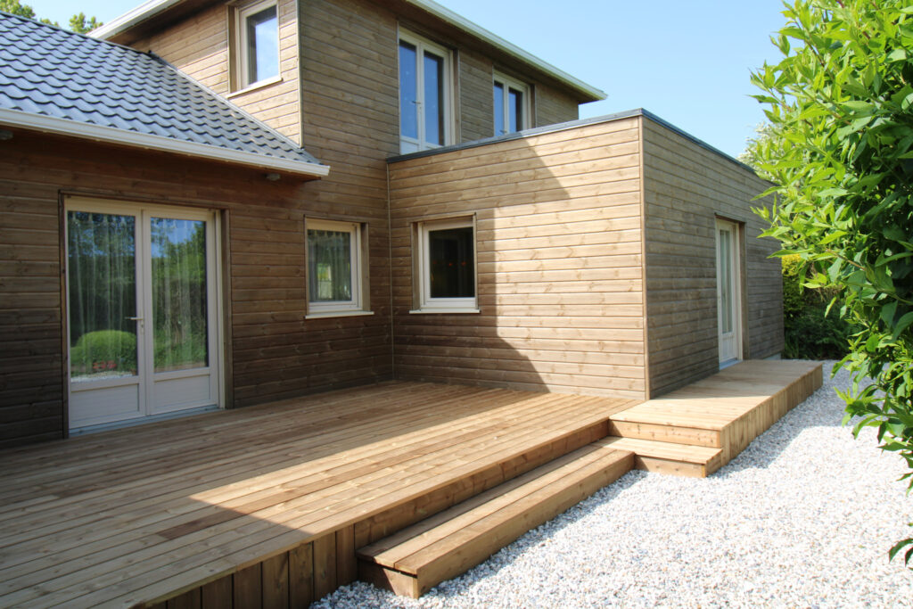 A VENDRE EN EXCLUSIVITE BORD DE MER JOLIE MAISON CONTEMPORAI – 7 pièces – 5 chambres – 6  – 218 m²