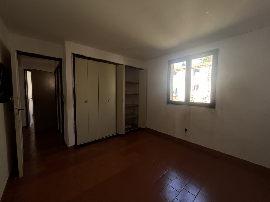 MONTBOLO  – 7 pièces – 5 chambres – 6  – 110.19 m²