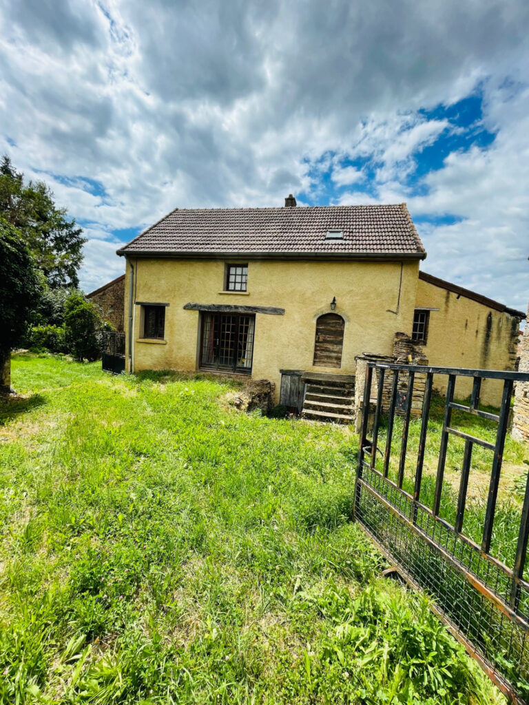 Magnifique Corps de Ferme du 18ème siècle – 5 pièces – 2 chambres – 2  – 77 m²