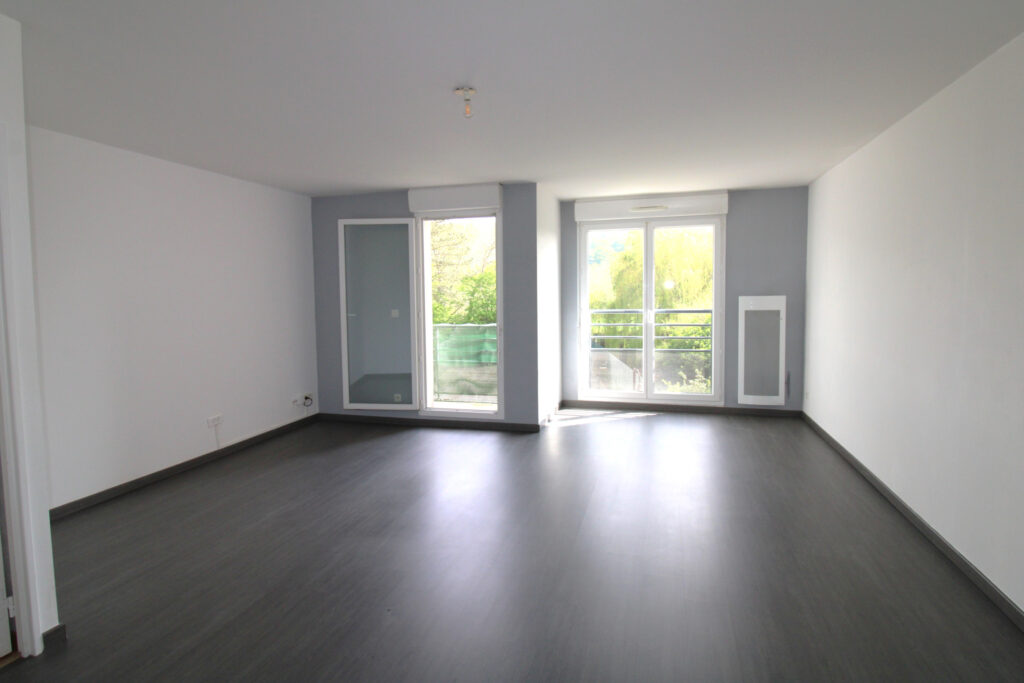 MARTIN ÉGLISE – PROCHE FORET D’ARQUES – 3 pièces – 2 chambres – 6  – 74.06 m²