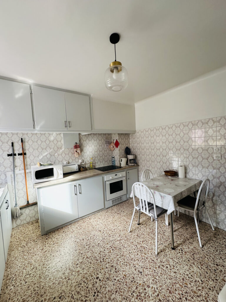 Maison 4 faces – Arles sur Tech – 8 pièces – 6 chambres – 6  – 170 m²