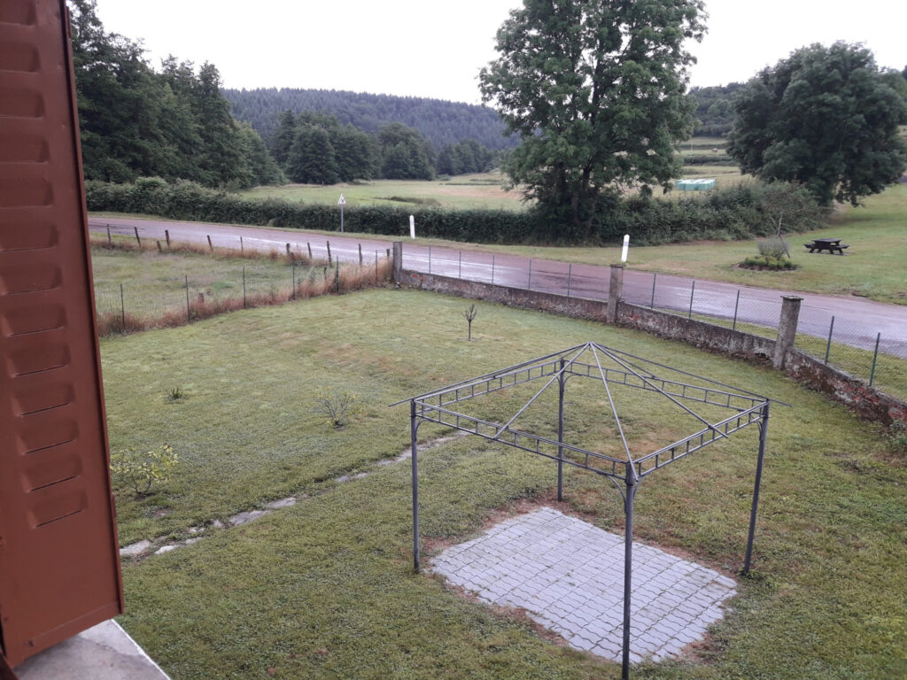 MAISON – 5 PIÈCES – 93 m2 – 5 pièces – 3 chambres – 2  – 93 m²