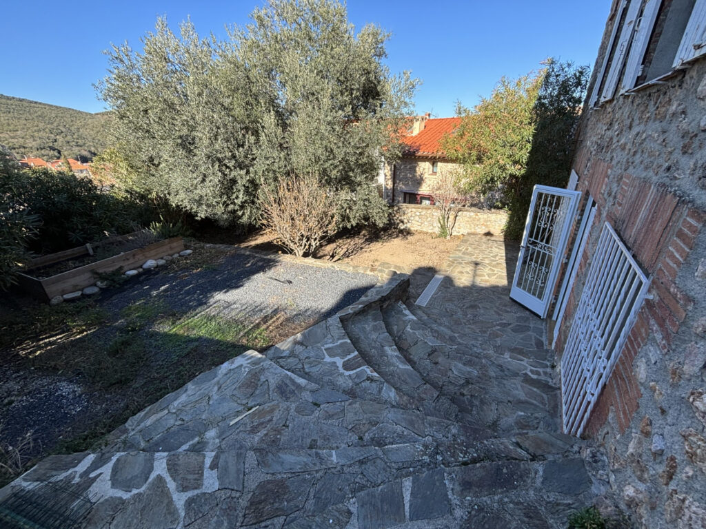 MAISON FAMILIALE 6 PIECES AVEC JARDIN – 6 pièces – 4 chambres – 6  – 170 m²