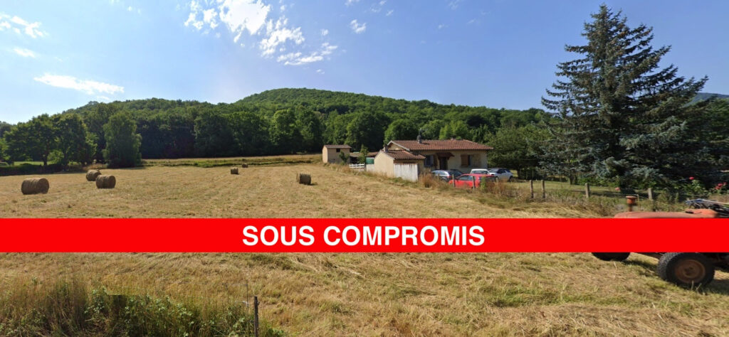 Jolie terrain plat de plus de 2300m2 – NR pièces – NR chambres – 2  – 2330 m²