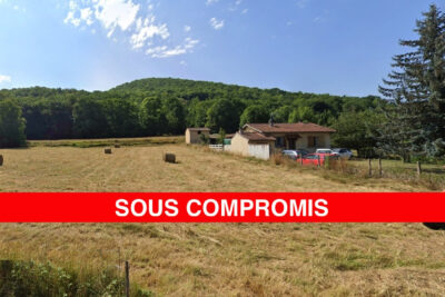 Jolie terrain plat de plus de 2300m2 – NR pièces – NR chambres – 2330 m²